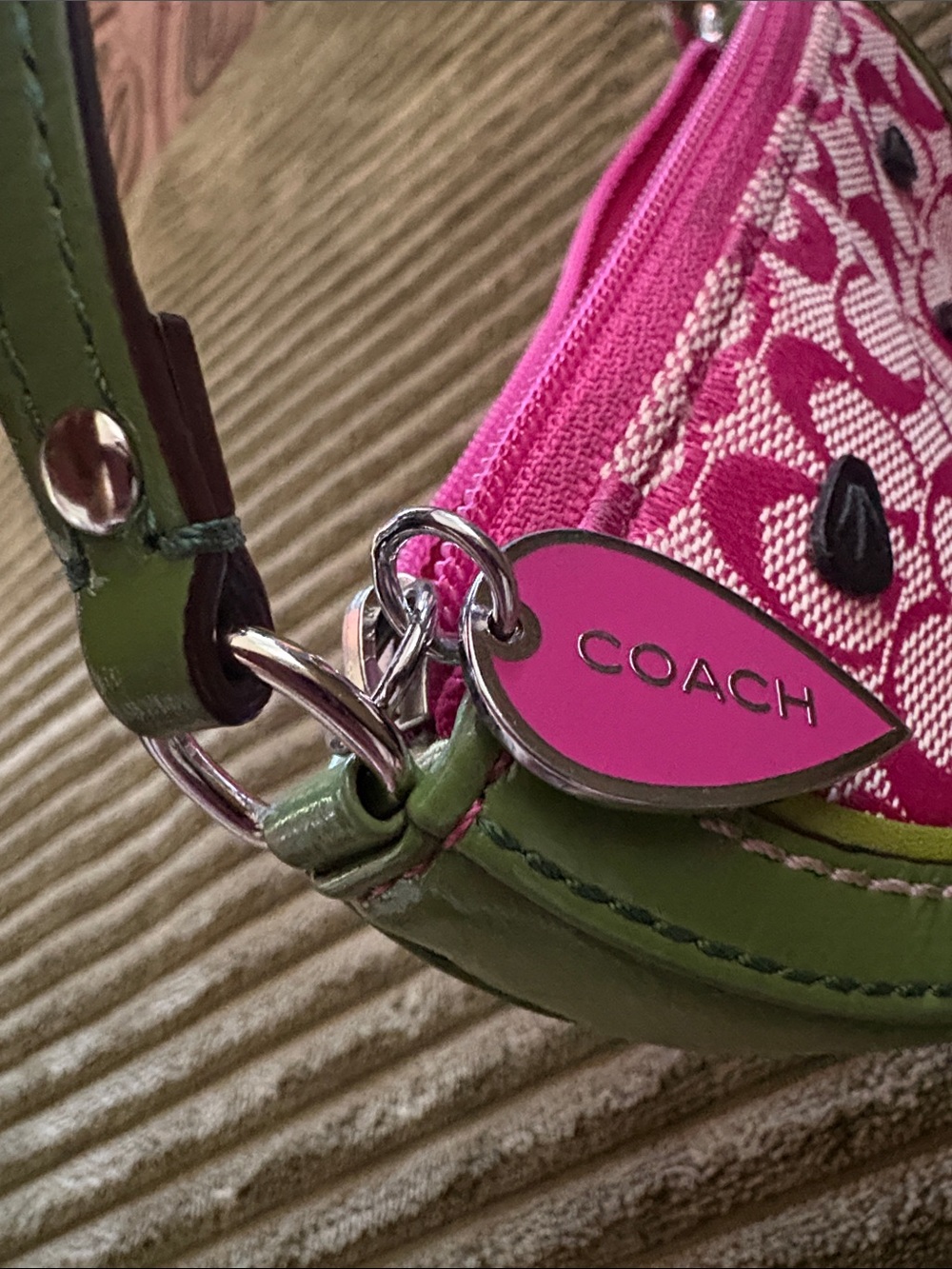 Coach Pink & Green Watermelon Slice Mini Wristlet coin pouch 2006 vintage real - Picture 11 of 11